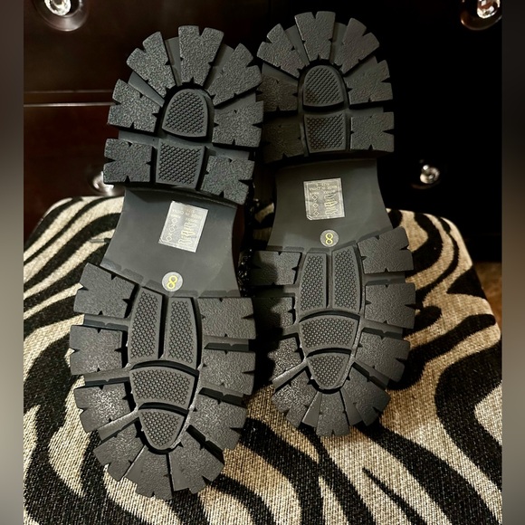 AZALEA WANG Noel Combat Boot, Size 8, NWOT - Picture 9 of 12